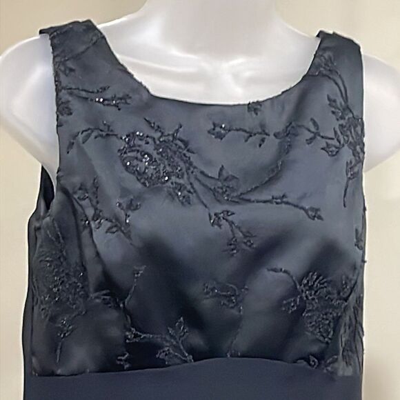 NWOT Arianna by Rachel Kaye black beaded evening gown dress.  Size 8P M medium - Picture 2 of 9